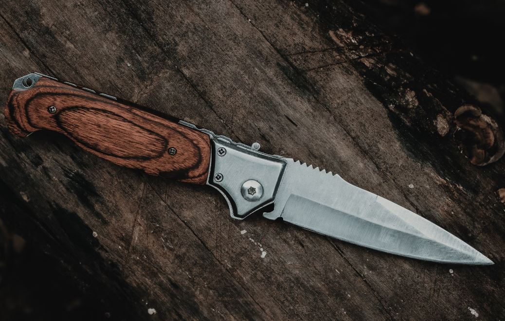 칼로 협박당하는 꿈