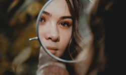 거울을 받는 꿈 해몽을 자세히 알아봅시다! 거울을 받는 꿈